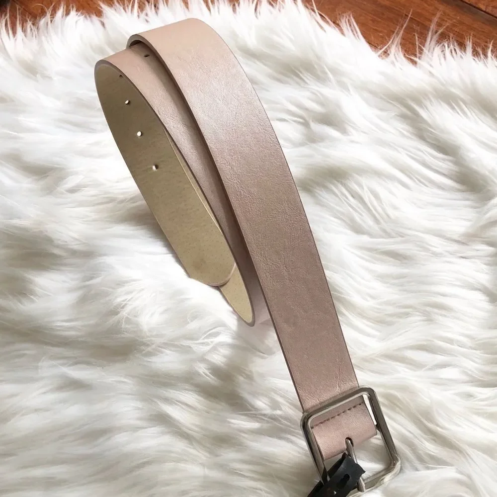 NWT blush metallic iNC faux leather womens LG belt